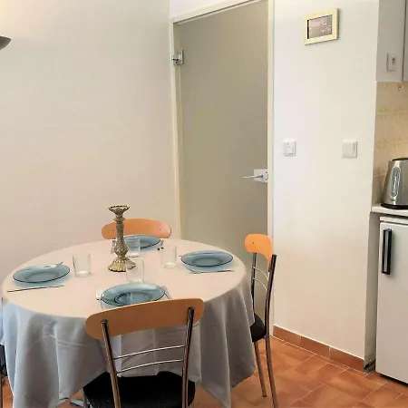 Confortable Avec Loggia, A 850 M De La Et Proche Du Port - Cap D'agde - Fr-1-249-270 Agde