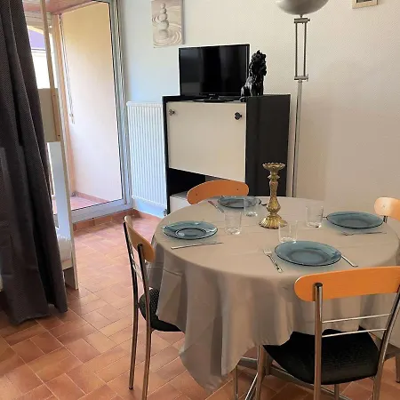 Confortable Avec Loggia, A 850 M De La Et Proche Du Port - Cap D'agde - Fr-1-249-270 شقة *