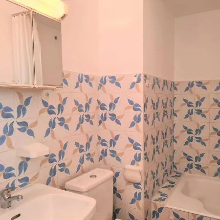 Apartment Confortable Avec Loggia, A 850 M De La Et Proche Du Port - Cap D'agde - Fr-1-249-270